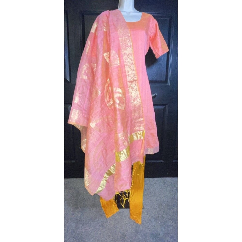 Peach Silk Kurta Churidar Set 38in Bust 19in Pit Gold Zari Dupatta Suit S/M Boho